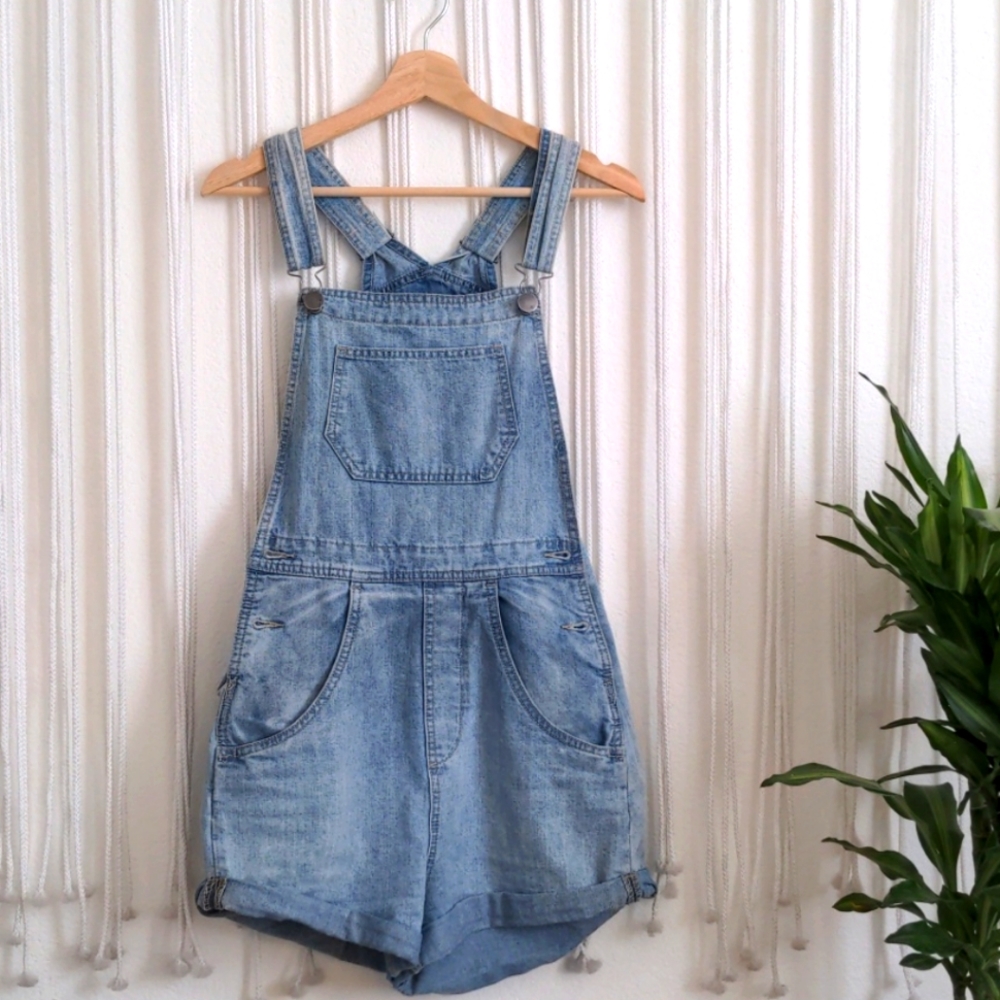 Cotton On Light Wash Short Overalls